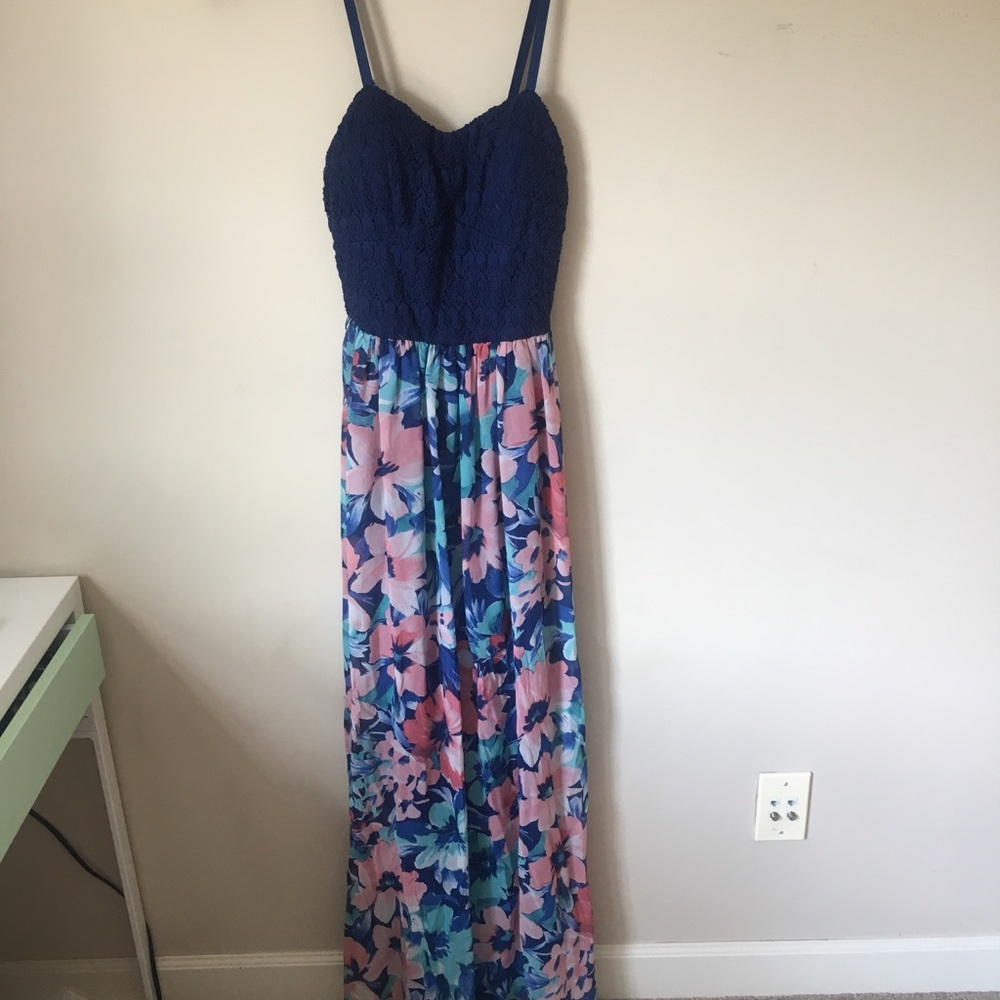 NAVY AND FLORAL MAXI DRESS | SIZE SMALL
